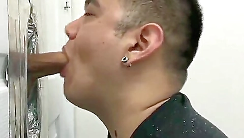 Glory Hole XXX Videos (42)