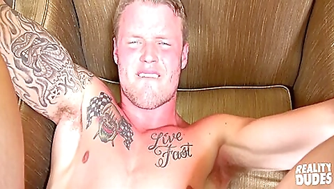 Sean - Deepthroat Nail