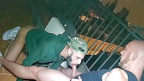 Muscle Stepdaddy Max Zarec With Big Dick Fucks Romeo Davis Bareback 15 Min