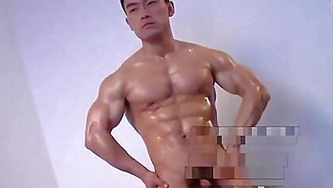 A Chinese Super Muscle Stepdaddy Naked Photoshoot (meili 魅男)