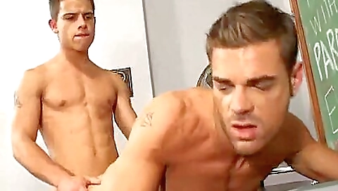 Sexy Muscled Teacher Is Having Fun With His Stud