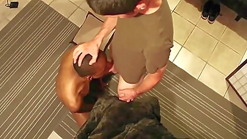 Hard And Raw Folanod With Enormous Cumshots And Blowjobs